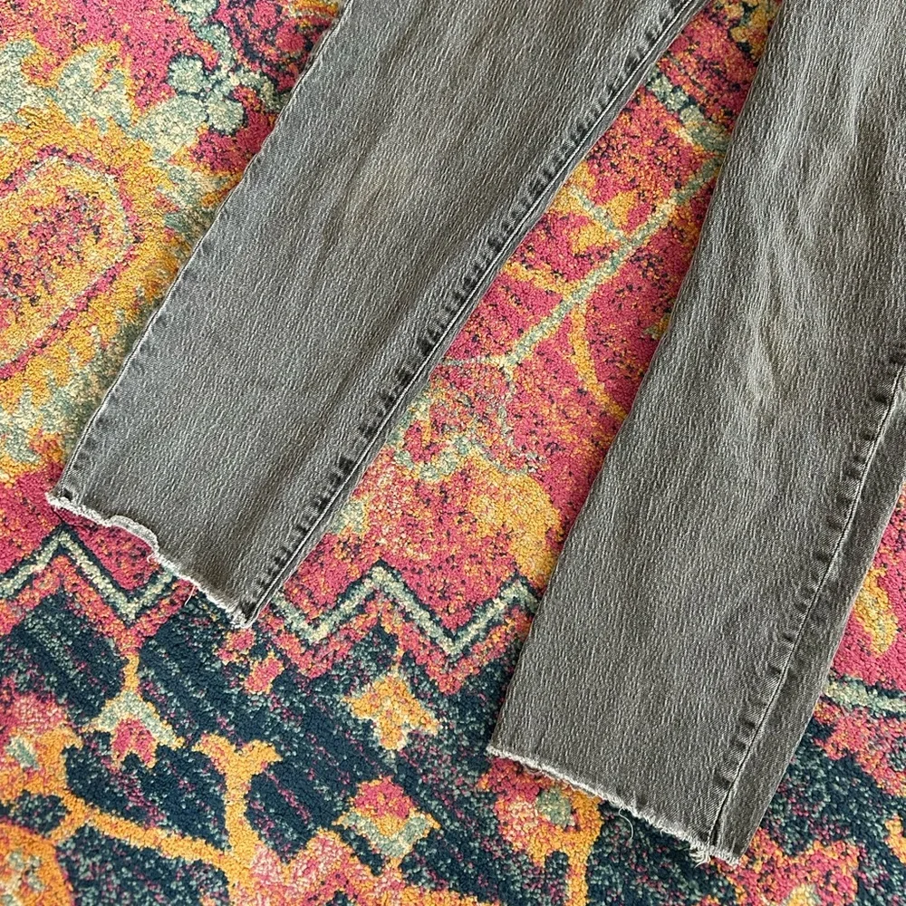Madewell | Women’s Grey Stonewashed The Perfect Vintage Straight Leg Jeans Sz 26